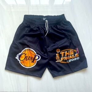 New Men’s LA Lakers NBA Finals Shorts in Black & Gold size XL new in a package